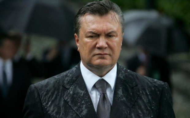 Опустошение и обида: о чем рассказал язык тела Януковича на пресс-конференции 