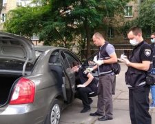 Львів сколихнула жахлива знахідка: пенсіонерка "поховала" себе у власній квартирі