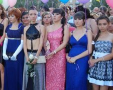 Кров з очей: добірка образів, через які доведеться спалити випускний альбом