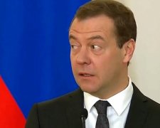 Росіянам набрид прем'єр Медведєв
