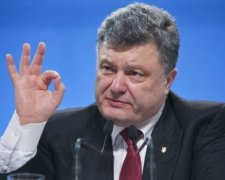 Недоторканний: Порошенко отримав відразу дві нові повістки, але уникне будь-якого покарання