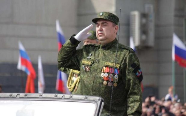 Следом за Захарченко "без штанов" остался Плотницкий