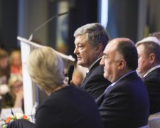 Порошенко залишив Зеленському список справ: "Бережіть довіру"