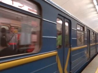 Метро в Києві, фото: скріншот з відео