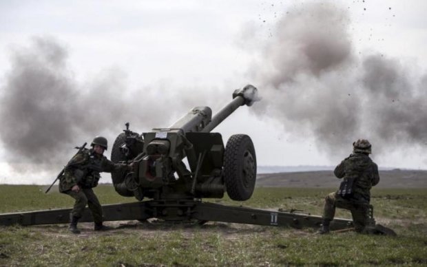 Бойовики поливали мінометним вогнем українських військових: двоє поранені