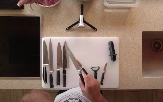 Кухонный нож. Фото: скрин youtube