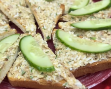 Еврейская намазка, кадр из видео