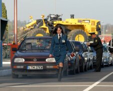 Євробляхерів штрафують один за одним: скільки виклали водії за "дешевих залізних коней"