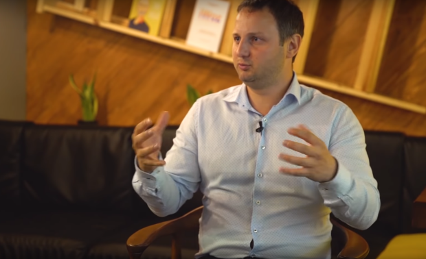 Магазини електроніки Yabluka знову звинувачують у продажі "сірої" техніки та податкових махінаціях