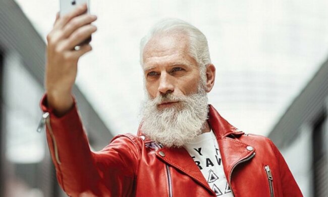 Секси Санта спасал детей в супермаркете (фото)