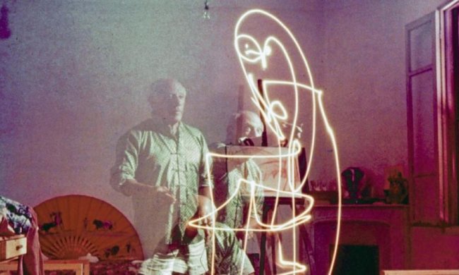 За допомогою iPhone можна малювати у повітрі (відео)