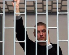 Слідом за Сенцовим Денисову не пустили і до Карпюка