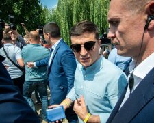 Зеленский от души повеселил украинцев своим офисом: шаурма, пингвины и маршрутка
