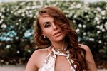 Слава Камінська в бікіні показала Балі розкішні груди: "Головне - щасливі очі"