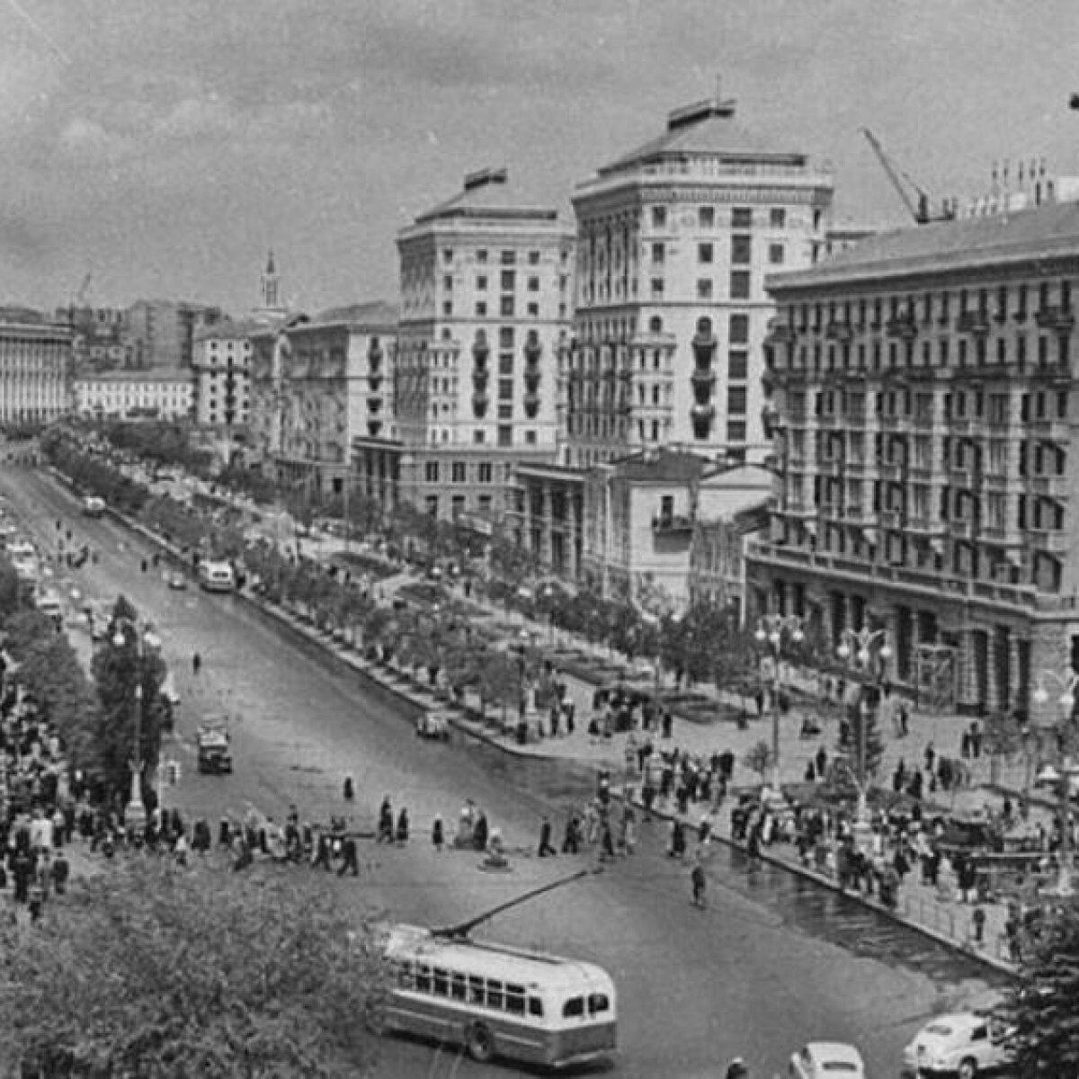 Каким он был раньше: впечатляющие раритетные снимки киевского вокзала -  ЗНАЙ ЮА