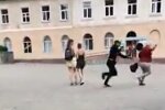 На Прикарпатті соратницю Ляшка викупали у фекаліях