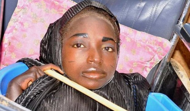 Нігерійка 19 років живе у тазку