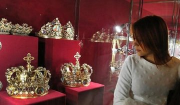 У Львові показали корони Російської імперії (фото)