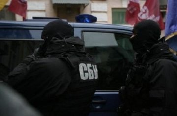 Закарпатський ділок наживався на легалізації росіян в Україні