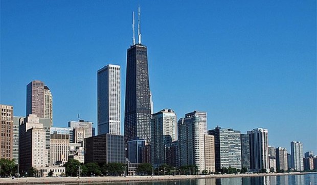 У Чикаго пожежа в найбільшій будівлі міста (відео)