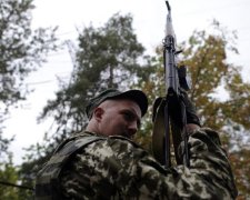Бойовики обстріляли українські позиції зі стрілецької зброї
