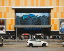 Підліток розбещував малюка прямо в торговому центрі