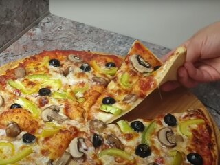 Пицца. Фото: скрин youtube