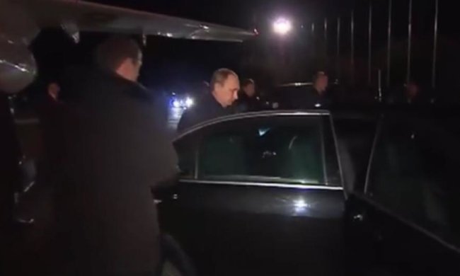 Путин экстренно прибыл в оккупированный Крым (фото)
