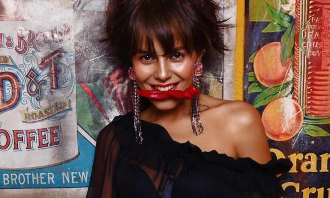 Пьяненькая Каменських запалила ніч пікантним образом: в очах хіть