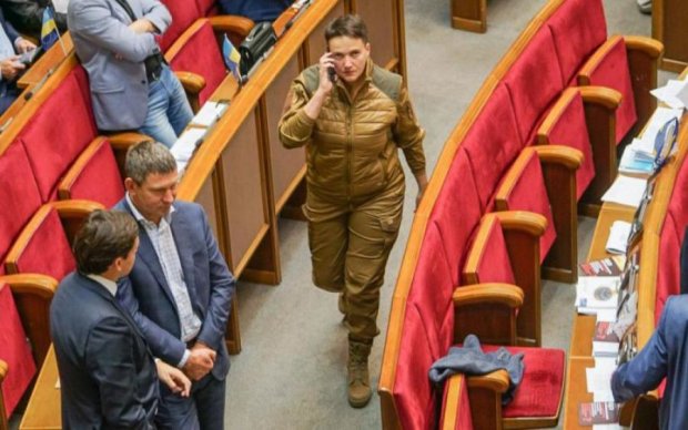 З льотчиці в космонавти: в мережі підкоригували новий лук Савченко
