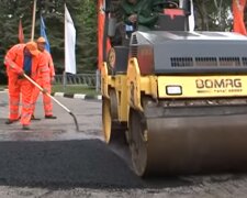 ремонт дороги, скриншот из видео