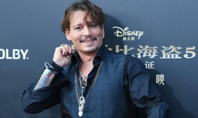 Джонни Депп собирается переснять "Титаник" в ванне и бороться с террористами с помощью ЛСД