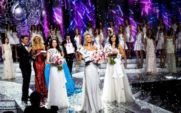 Конкурсантці "Міс Росія-2018" загрожує смерть через купальник