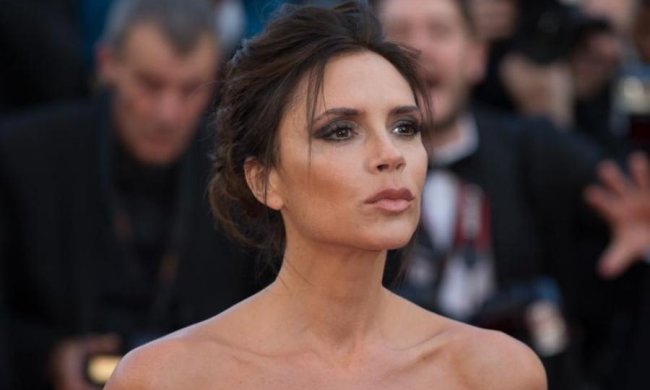 Вікторія Бекхем розповіла, як поборола проблемну шкіру