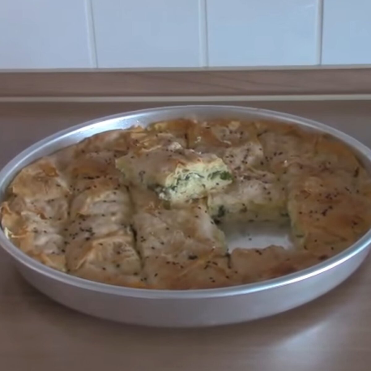 Рецепт несладкого турецкого пирога Börek, который запомнится вам надолго -  ЗНАЙ ЮА