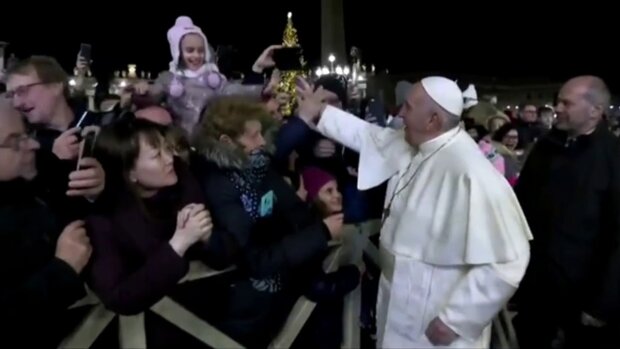 Папа Римський Франциск, скріншот відео