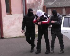 Криминальное чтиво: на Донетчине бизнесмена чудом спасли от смерти