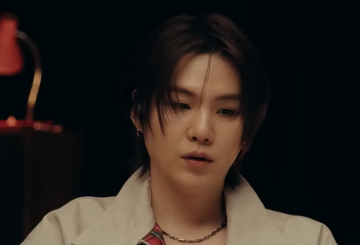 Мін Юнгі (Suga), кадр з інтерв'ю