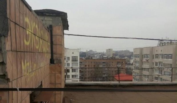 В Харькове полиция спасла школьницу-самоубийцу 