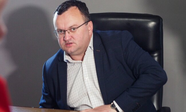 Чернівчани пообіцяли "повісити" Каспрука у міськраді