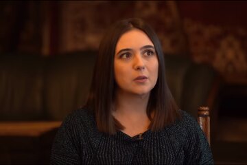 Прессекретарка Зеленського Мендель розцілувала українців на емоціях