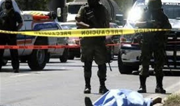 Масове вбивство в Мехіко: серед загиблих опозиційний журналіст