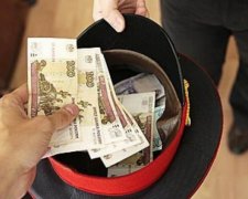  Міліціонери-хабарники викинули $2 тис. у вікно машини