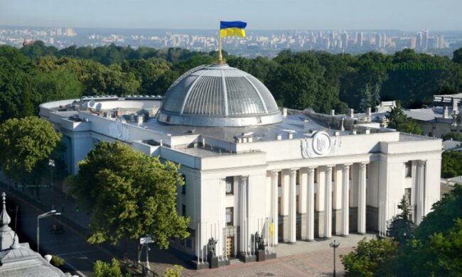 Уряд збільшить фінансування апарату Ради майже в 2 рази
