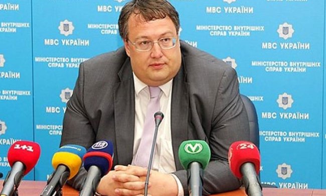 Американського сенатора запропонували відправити до Гіві й Мотороли