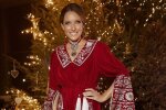 Катерина Осадча в одному купальнику поринула у воду взимку: "Повертаєтеся в холодильник"