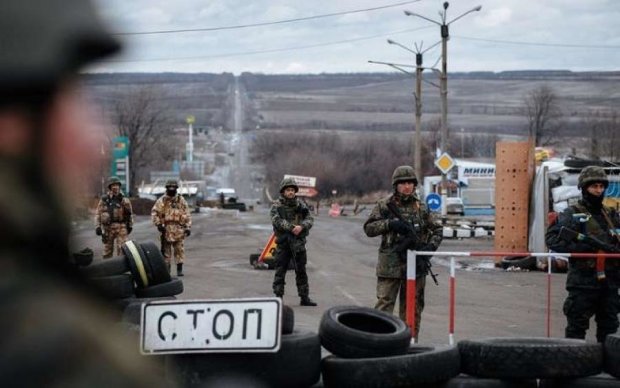 Блокада Донбасу викрила схеми співпраці політиків з терористами