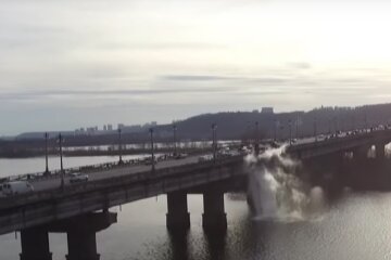 Мост Патона, кадр из видео, изображение иллюстративное: YouTube