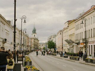 Краковское предместье в Варшаве — пешеходная зона