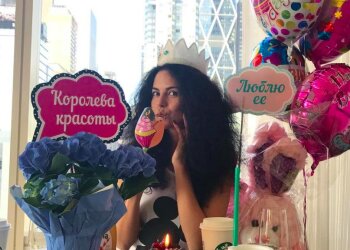 Настя Каменских, instagram.com/kamenskux/